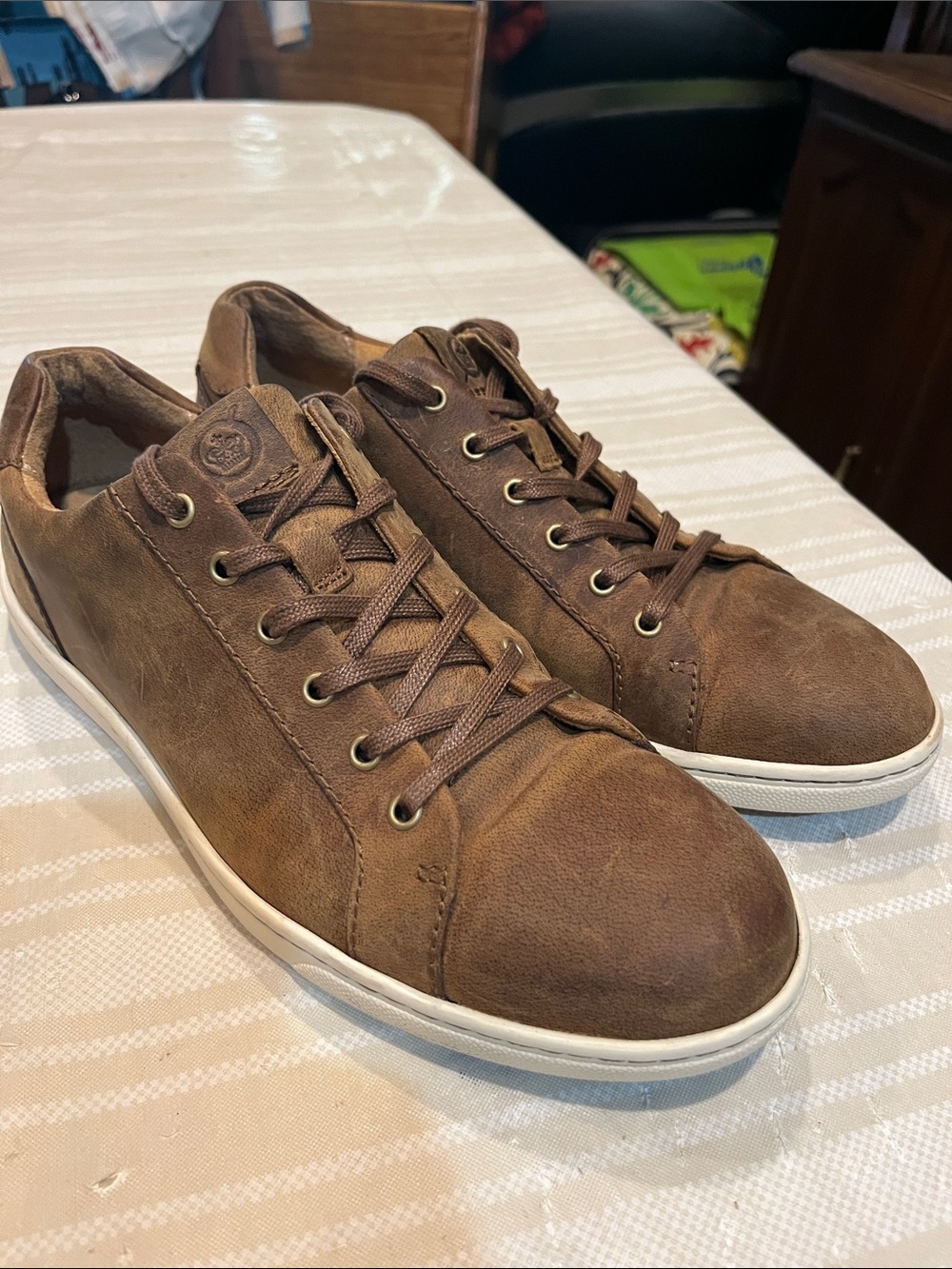 Born Allegheny Distressed Leather Sneakers size 10 men’s